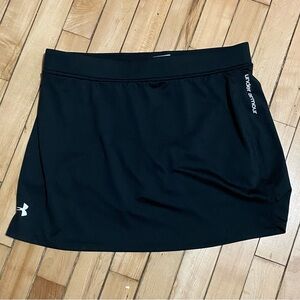 Under Armour size Medium tennis skirt/skort